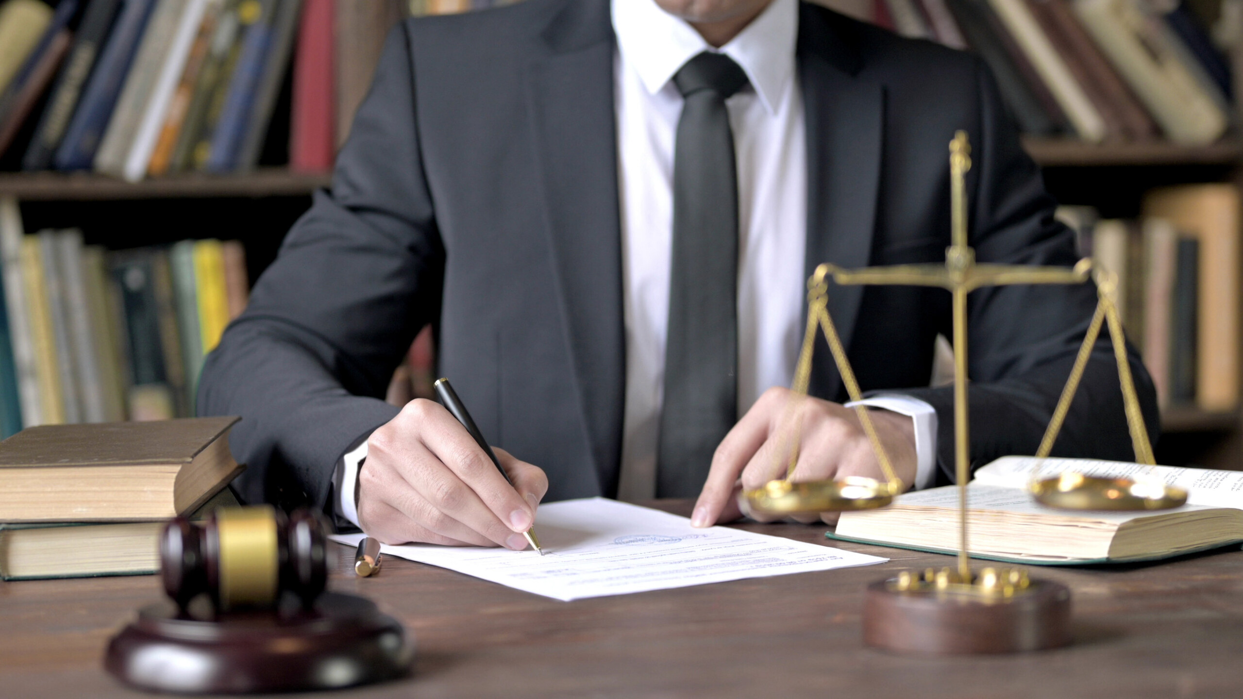 What Is Corporate Law? A Complete Guide for Businesses & Entrepreneurs